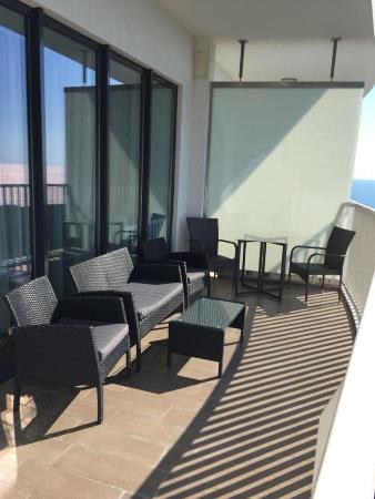 DeLUXE апартаменты с балконом и видом на море в Актер Гэлакси