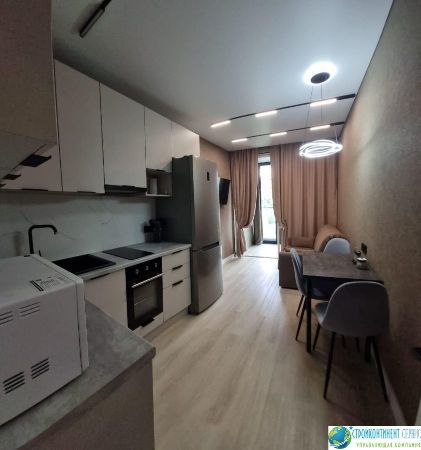 Квартира с балконом и отдельной спальней (61)