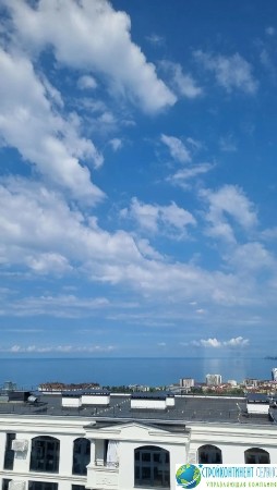 Студия с новым ремонтом в оттенках спокойствия и панорамным видом на море (172)